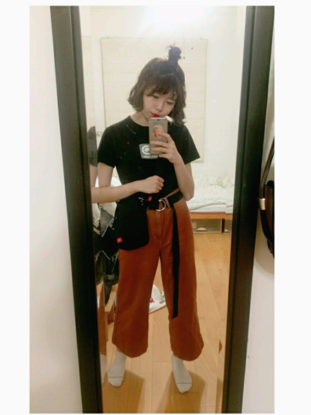 「夏コーデ、summer、UNIQLO」｜「UNIQLOのアイテム（デニムパンツ、ブラウン系）」を使った、Vinciさん（レディース・166cm）の春コーディネートの1枚目の写真