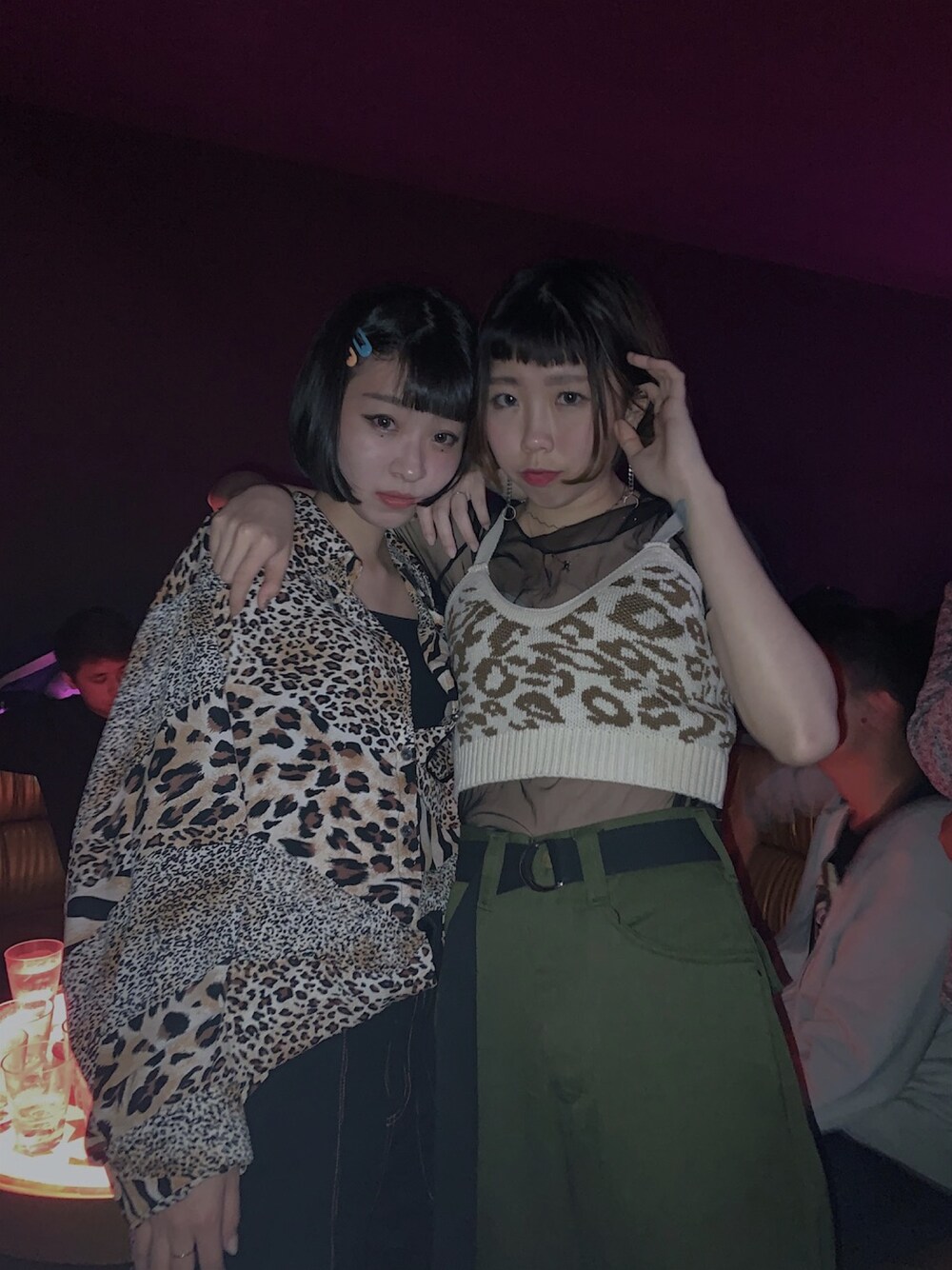 「ootd、夏、nightcluboutfit、豹紋、動物モチーフ、古著MIX」｜「vill&coのアイテム（トップス、ベージュ系）」を使った、Vinciさん（レディース・166cm）の春コーディネートの1枚目の写真