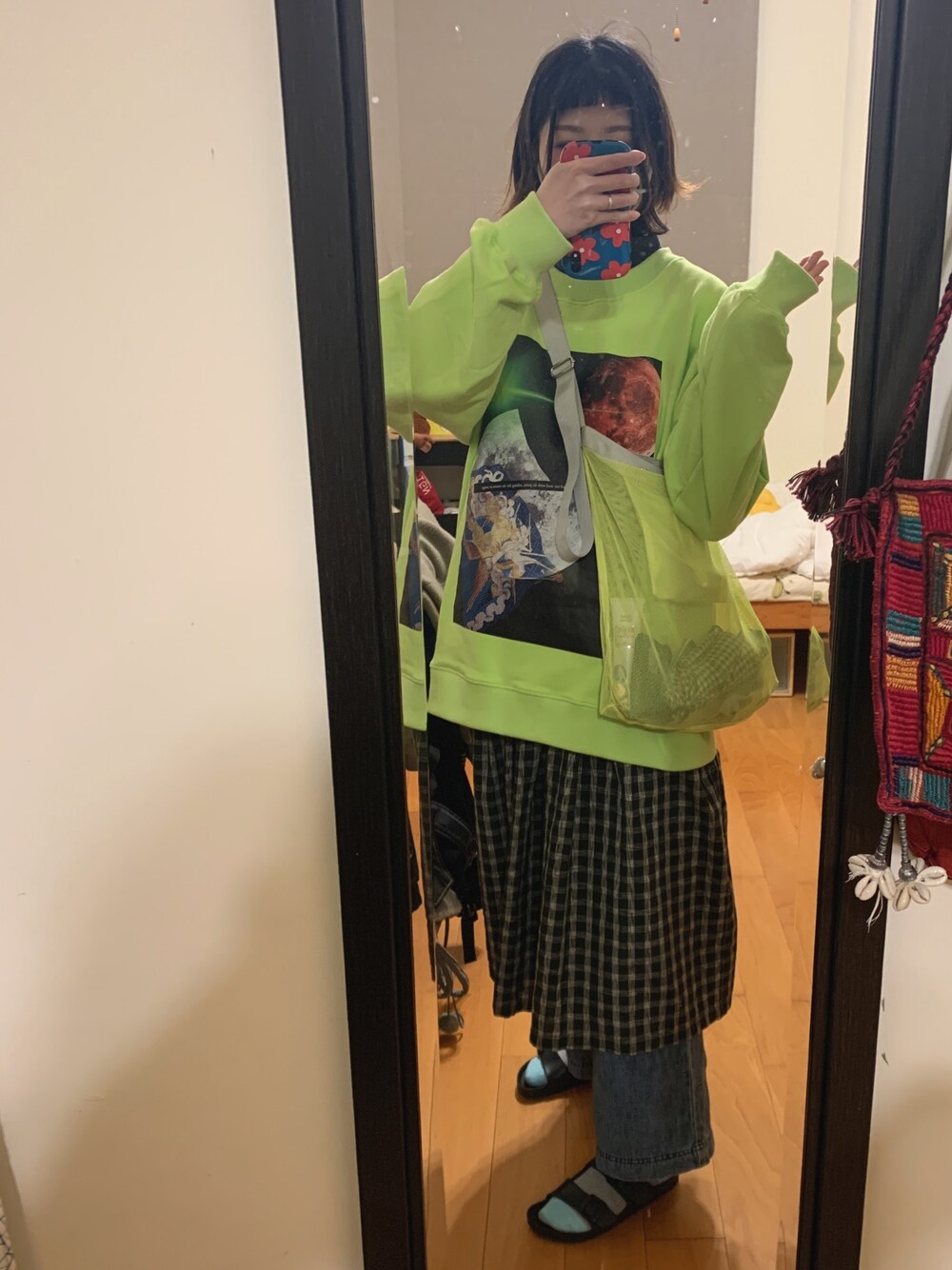 「ootd、古着MIX、冬コーデ、冬、冷」｜「jolinwuのアイテム（スウェット、その他）」を使った、Vinciさん（レディース・166cm）の冬コーディネートの1枚目の写真