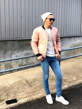 ZARAのナイロンジャケット（ピンク系）を使ったメンズ人気ファッション