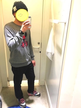 「グラニフ」｜「アイテム（スラックス）」を使った、utaunekoさん（メンズ・177cm）の冬コーディネート