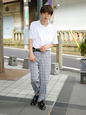 「ワイドテーパードパンツ」｜「アイテム（その他）」を使った、kutir_menさん（メンズ・175cm）の夏コーディネート