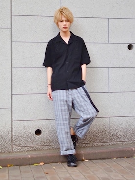 「ワイドテーパードパンツ」｜「アイテム（その他）」を使った、kutir_menさん（メンズ・175cm）の夏コーディネート