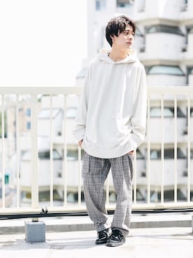 「kutir（クティール）のアイテム（パンツ）」を使った、kutir_menさん（メンズ・171cm）の夏コーディネート