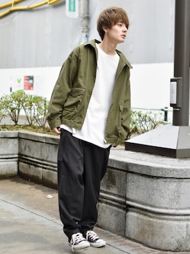 「ワイドテーパードパンツ」｜「アイテム（ブルゾン）」を使った、kutir_menさん（メンズ・171cm）の冬コーディネート