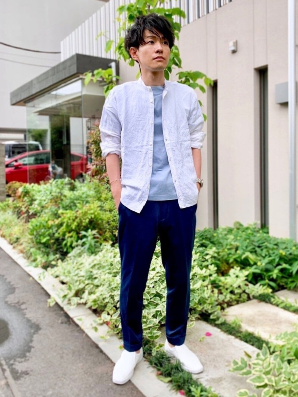 「これが私をアゲる服、UNIQLO、シンプルコーデ、パステルカラー、寒色系、30代、低身長、きれいめカジュアル、EDIFICE、夏コーデ」｜「EDIFICEの◇スーピマポンチシルケットモックネックS/S（Tシャツ/カットソー、ブルー系）」を使った、ゆっきーさん（メンズ・165cm）の春コーディネートの1枚目の写真