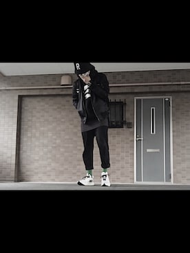 「オフホワイト」｜「アイテム（MA-1）」を使った、とっとと寝る太郎さん（メンズ・169cm）の秋コーディネート