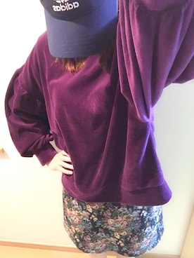 「アイテム（キャップ）」を使った、とあさん（レディース・170cm・10代）の秋コーディネート