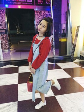 「5（ファイブ）のアイテム（スカート）」を使った、周欣儀さん（レディース・163cm）の冬コーディネート