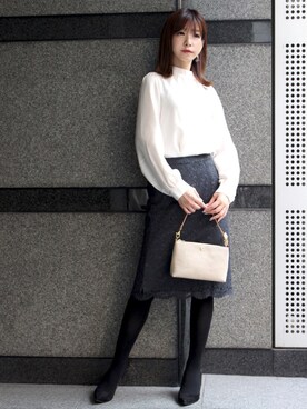 「WHITE（ホワイト）のアイテム」を使った、granさん（レディース・155cm）の秋コーディネート