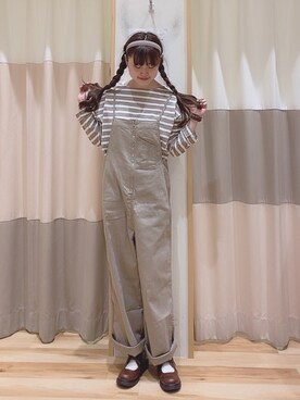 「Samansa Mos2 blue（サマンサモスモスブルー）のアイテム（オールインワン・サロペット）」を使った、ニシザワ◎さん（レディース・156cm）の秋コーディネート