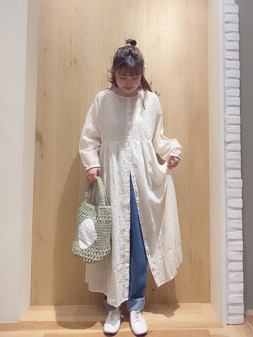 Samansa Mos2（サマンサ モスモス）の「総刺繍前後着ワンピース