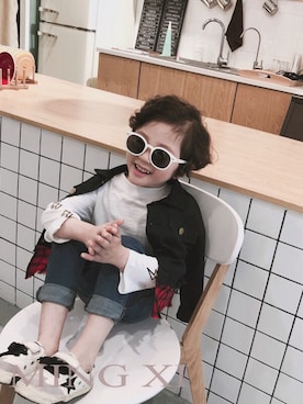 「嘟嘟kidsのアイテム（デニムジャケット、ブラック系）」を使った、YiLangさん（キッズ・130cm）の秋コーディネート