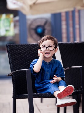 「ZARA（ザラ）のアイテム（オールインワン・サロペット、ブルー系）」を使った、YiLangさん（キッズ・130cm）の春コーディネート