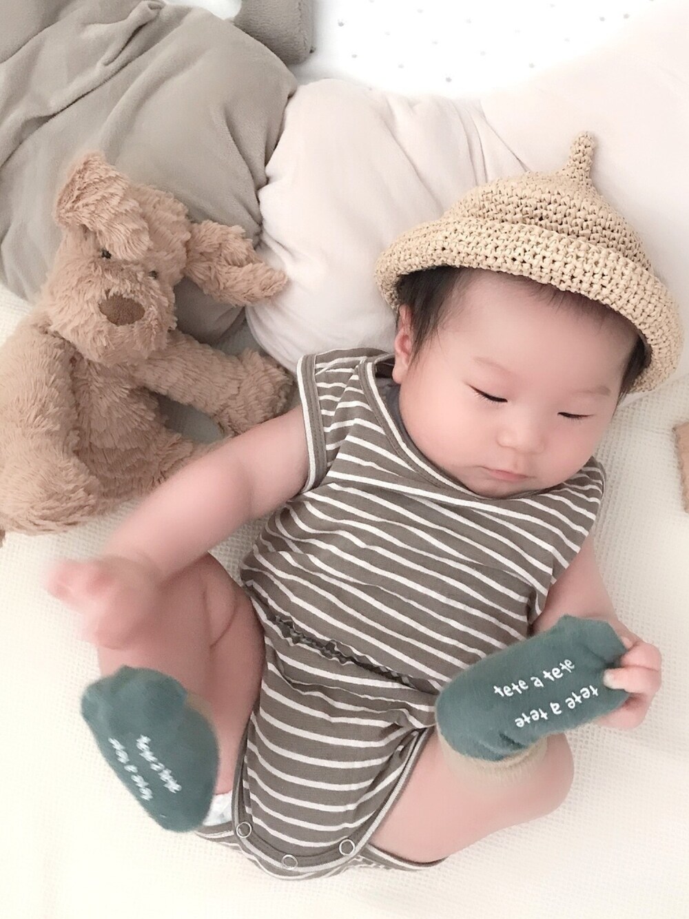 「０歳、赤ちゃん、赤ちゃんコーデ、おとこのこ」｜「Handmadeのアイテム（帽子、ベージュ系）」を使った、mi.s.tさん（キッズ・60cm）の春コーディネートの1枚目の写真