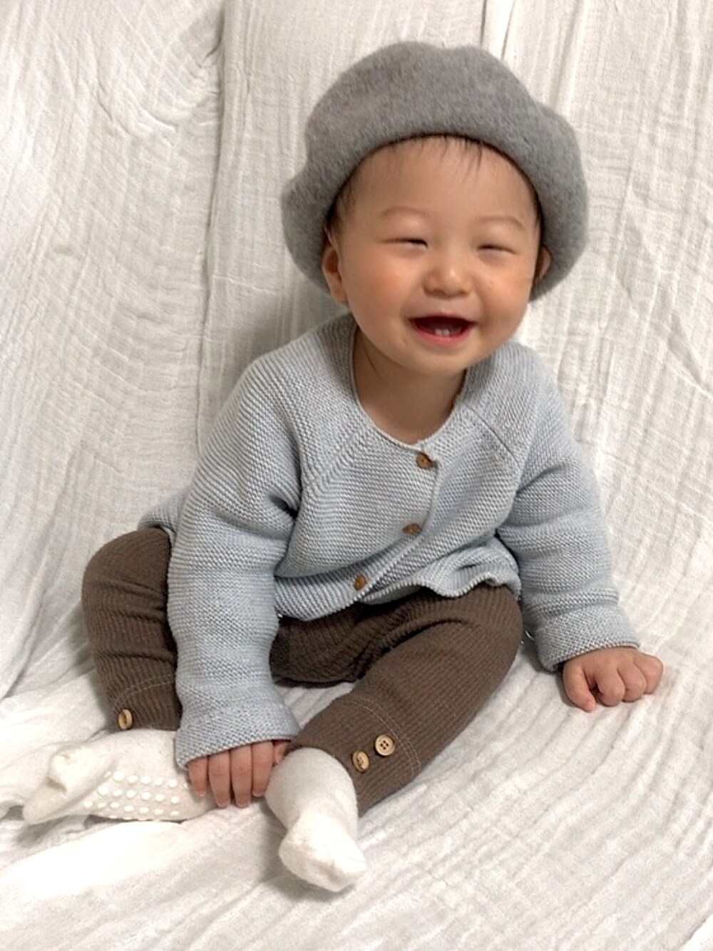 「おとこのこ、赤ちゃん、０歳、0歳８ヶ月」｜「ZARAのアイテム（カーディガン/ボレロ、ブルー系）」を使った、mi.s.tさん（キッズ・60cm）の春コーディネートの1枚目の写真