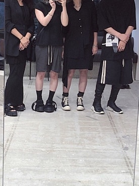 「RICK OWENS」｜「アイテム（スカート）」を使った、7070さん（レディース・162cm）の秋コーディネート