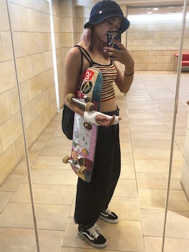 「ストリート系女子」｜「アイテム（帽子、ブルー系）」を使った、Midoriさん（レディース・165cm）の夏コーディネート