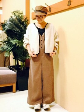 「LBC（エルビーシー）のアイテム（オールインワン・サロペット）」を使った、KAOさん（レディース・164cm）の秋コーディネート