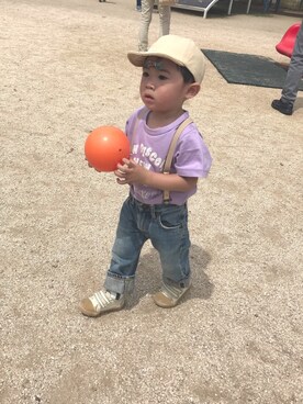 「SHOO・LA・RUE（シューラルー）の【80-130cm】メッセージTシャツ（Tシャツ/カットソー）」を使った、yuyuさん（キッズ・74cm）の夏コーディネート