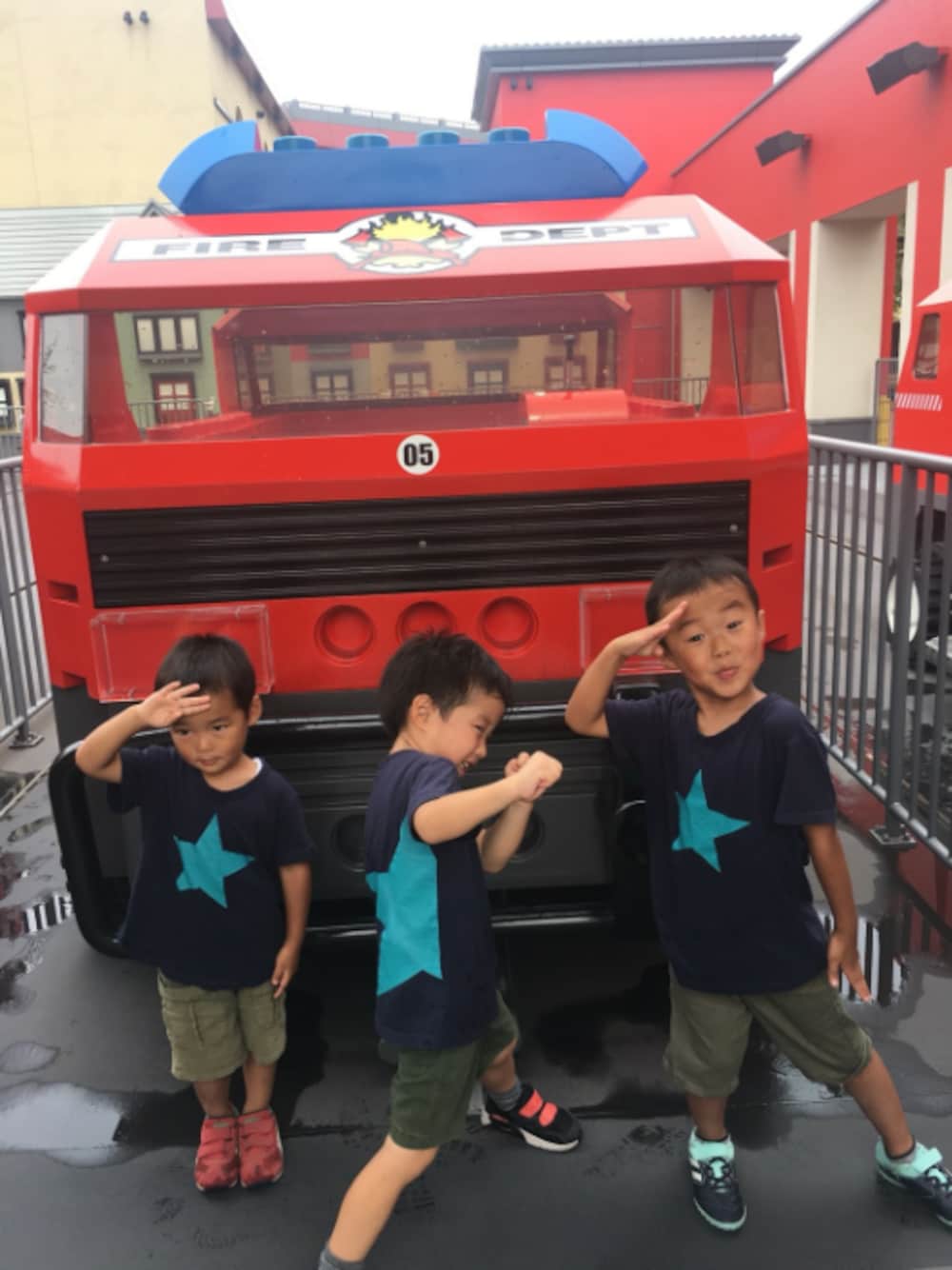 「夏セールで買いました、いとこ、男の子、4歳」｜「HusHusHの【150cmまで】コンビスターTシャツ（Tシャツ/カットソー、ブルー系）」を使った、koanoaさん（メンズ・110cm）の夏コーディネートの1枚目の写真