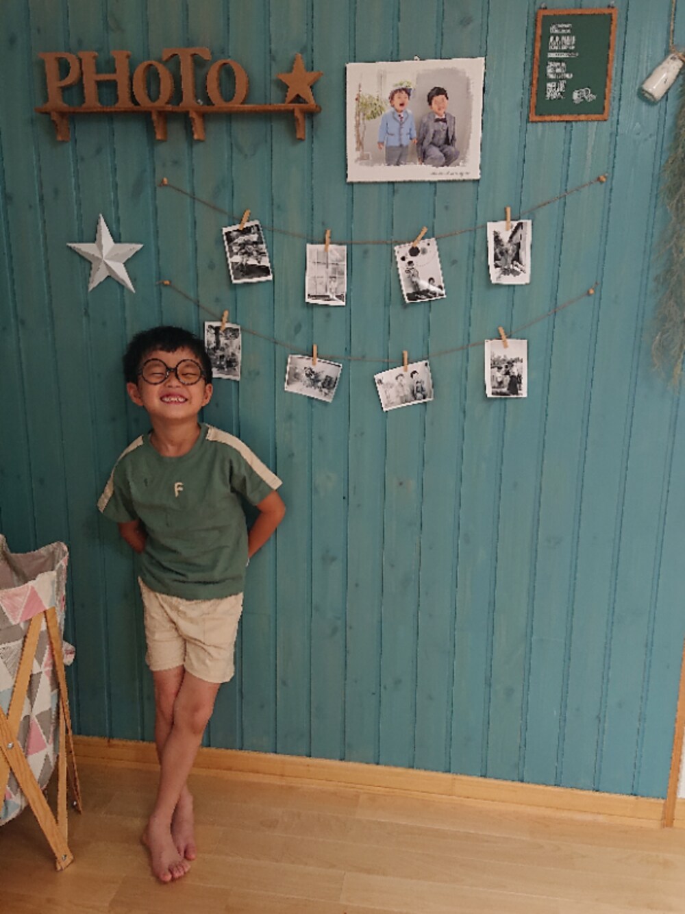 「お洒落さんとつながりたい、休日スタイル、夏だ！Tシャツ着よう！、半袖シャツ、6歳、リンクコーデ、おそろいコーデ、韓国ファッション、韓国子供服」｜「韓国子供服dyhのアイテム（その他、ベージュ系）」を使った、koanoaさん（メンズ・120cm）の夏コーディネートの1枚目の写真