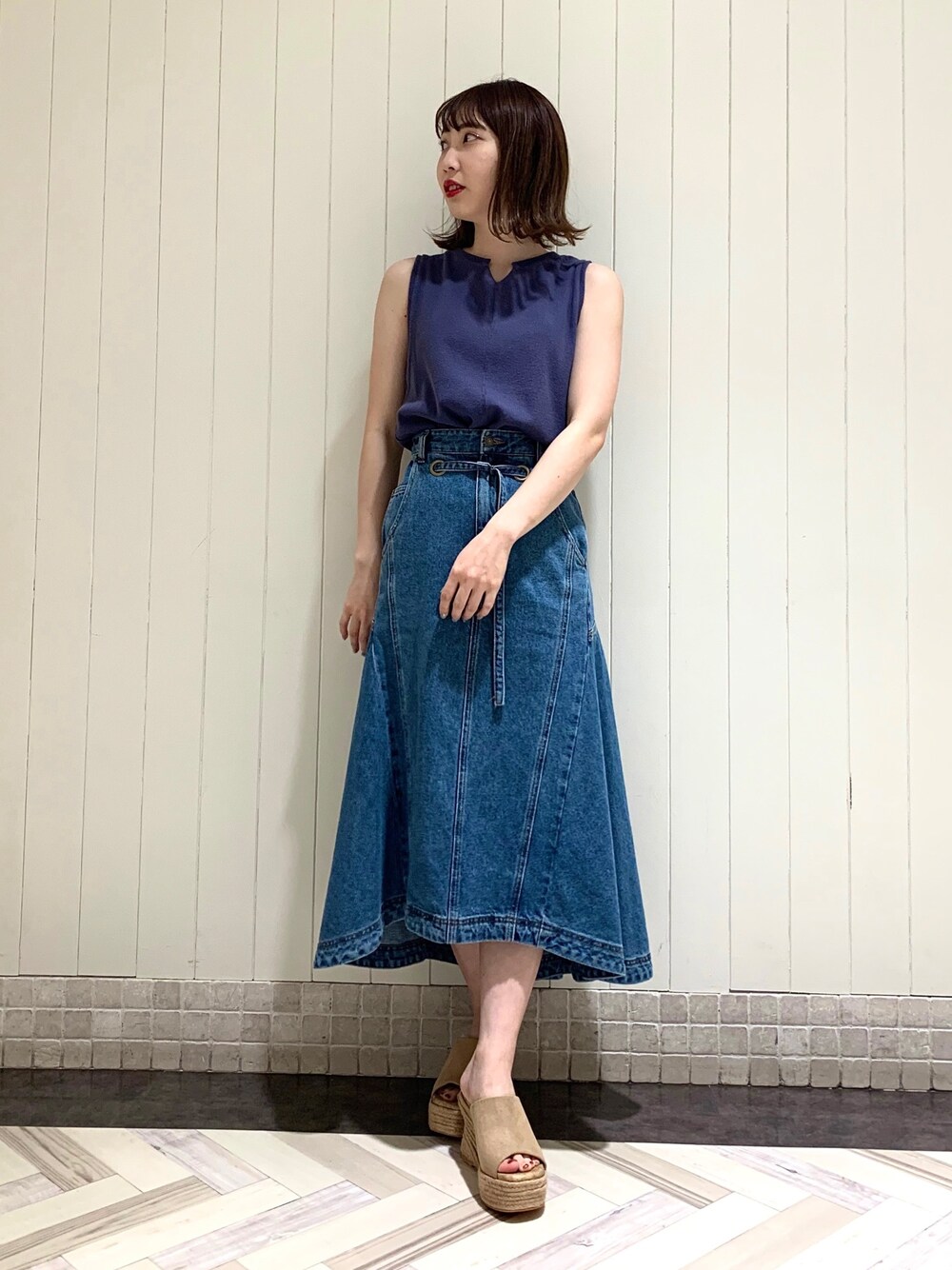 Risa Katoさんの「デニムデザインマーメイドスカート（REDYAZEL）」を使ったコーディネート