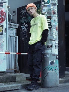 「ALAND（エーランド）のアイテム（パンツ）」を使った、せっきーさん（メンズ・174cm）の春コーディネート
