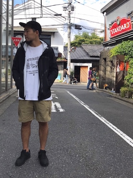 「DESCENTE ALLTERRAIN（デサント　オルテライン）のアイテム（マウンテンパーカー）」を使った、おぬき まさひろさん（メンズ・172cm）の夏コーディネート
