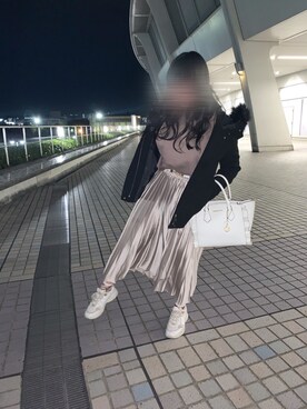 「RETRO GIRL（レトロガール）のアイテム（スカート、ベージュ系）」を使った、MとDとJさん（レディース・160cm）の冬コーディネート