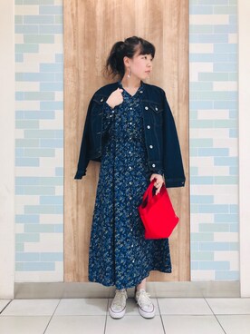 「アイテム（トートバッグ、レッド系）」を使った、yoshikaさん（レディース・155cm）の春コーディネート