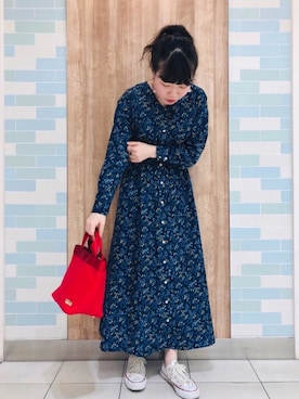 「アイテム（トートバッグ、レッド系）」を使った、yoshikaさん（レディース・155cm）の春コーディネート