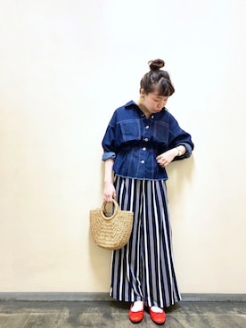 「ストライプパンツ」｜「アイテム（デニムジャケット）」を使った、yoshikaさん（レディース・155cm）の夏コーディネート