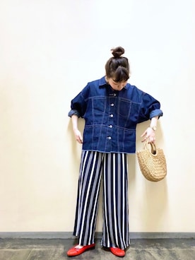 「ストライプパンツ」｜「アイテム（デニムジャケット）」を使った、yoshikaさん（レディース・155cm）の夏コーディネート