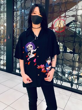 KAZUO KAMIMURA/DEVILISH FLAME柄 アロハシャツを使った人気