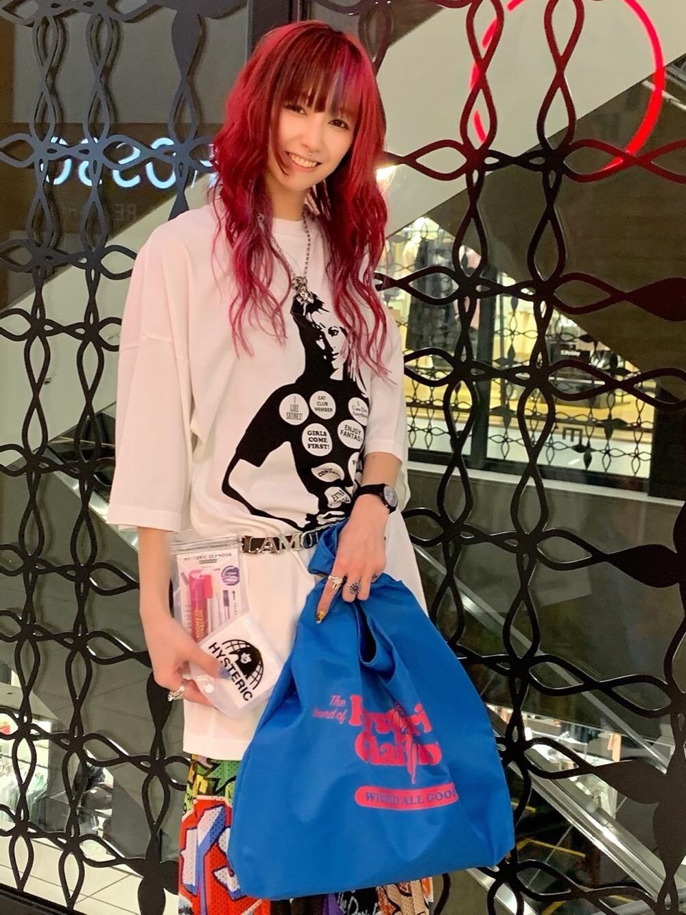 「Hysteric Glamour、プリマロフト、ヒステリックグラマー」｜「HYSTERIC GLAMOURのBASIC LOGOレザー スリムベルト（ベルト、ブラック系）」を使った、Nuttyさん（レディース・157cm）の冬コーディネートの1枚目の写真