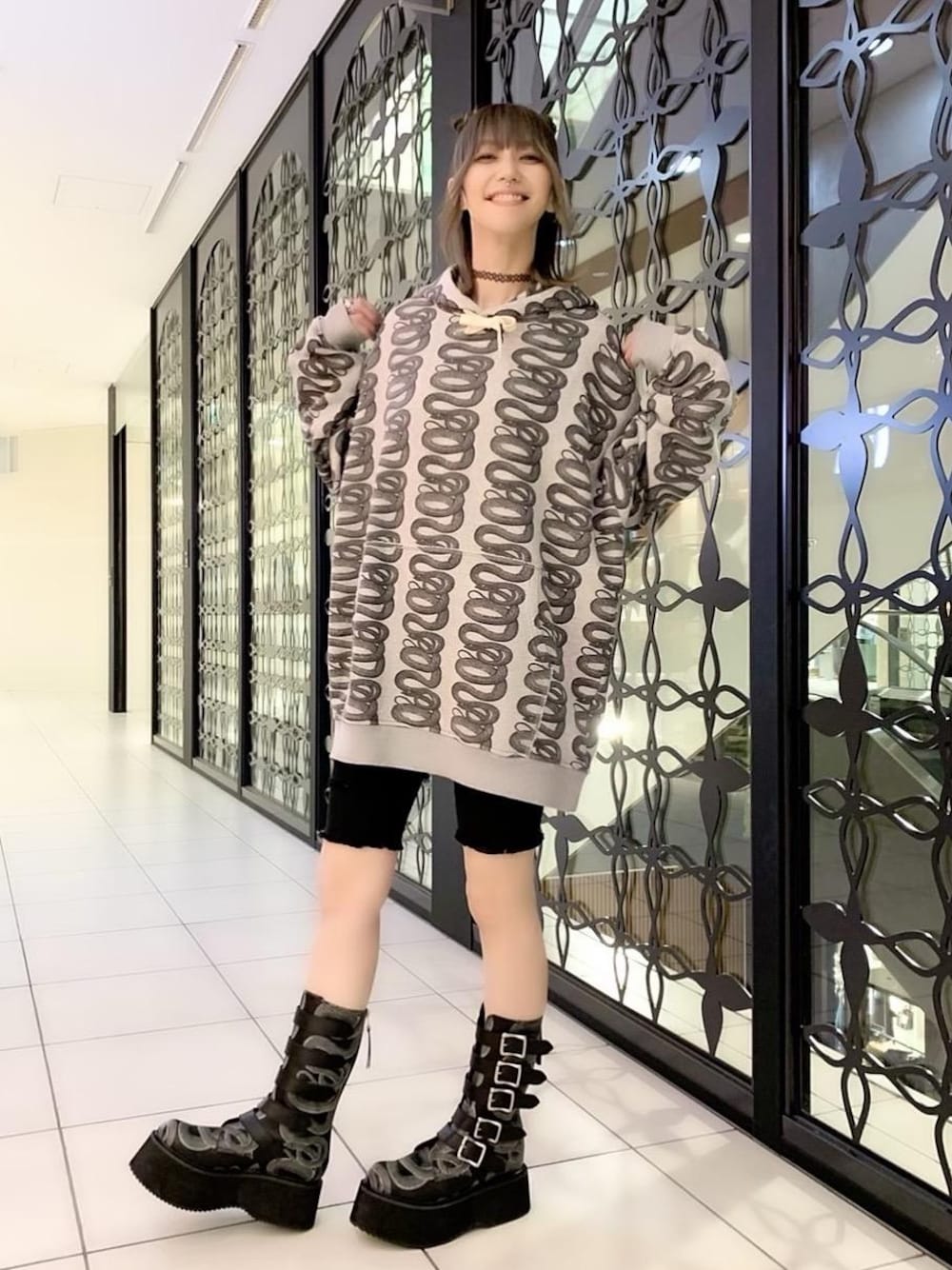 ヒステリックグラマー レディースパーカー　SIZE FREE HYSTERIC GLAMOUR（ヒステリックグラマー）の「UNDERGROUND