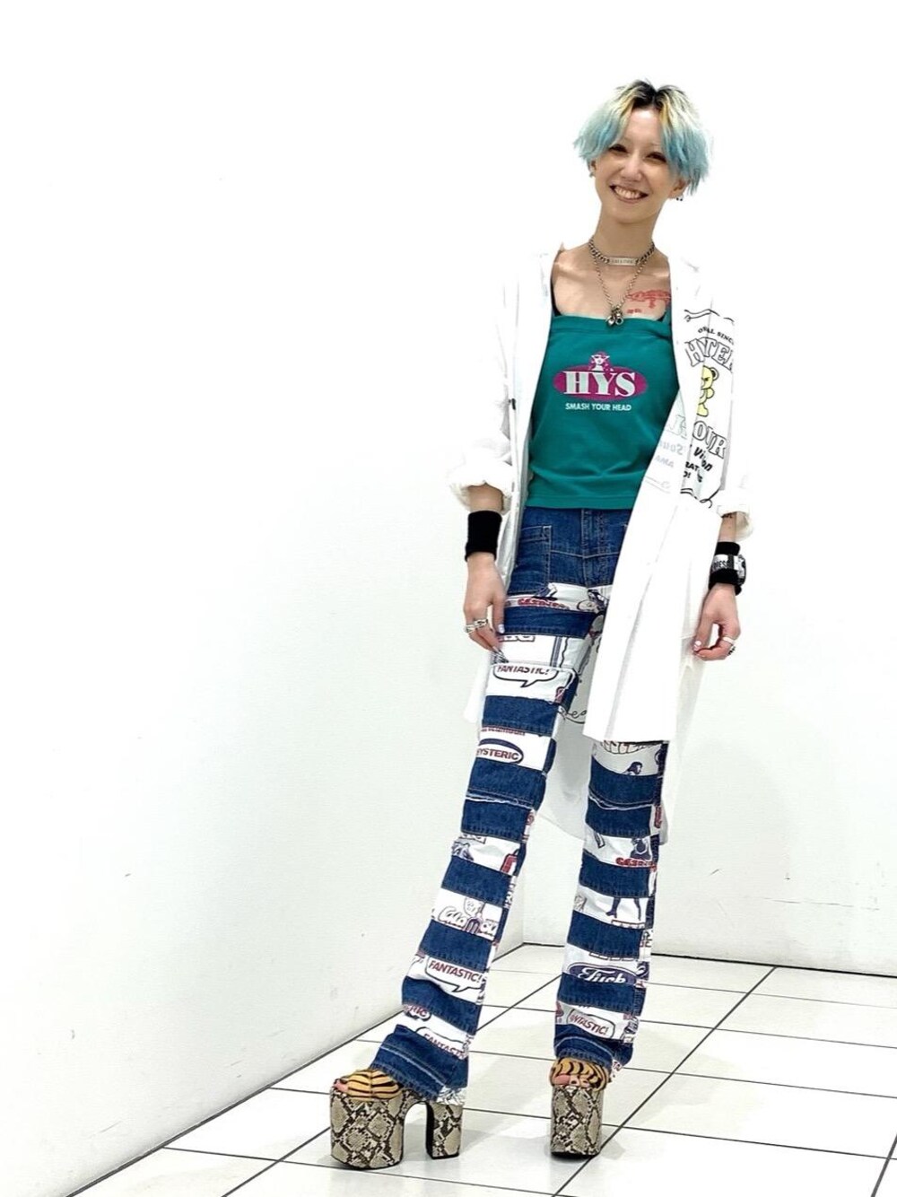 HYSTERIC GLAMOUR（ヒステリックグラマー）の「BEAR LABEL オーバー