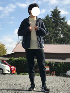 「靴下チラ見せ」｜「アイテム（マウンテンパーカー）」を使った、鈴吉さん（メンズ・169cm）の秋コーディネート