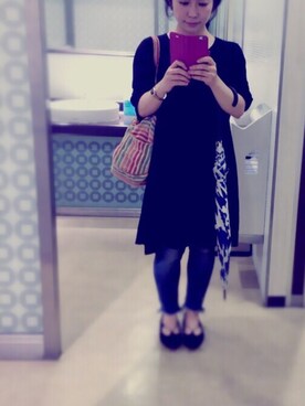 「Ungrid（アングリッド）のインディゴフレイドヘムストスリ（デニムパンツ）」を使った、tkmtさん（レディース・149cm）の春コーディネート