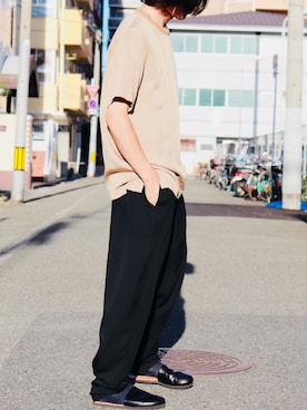 「凸&凹（デコアンドボコ）のアイテム」を使った、モーニングSONさん（メンズ・168cm）の秋コーディネート