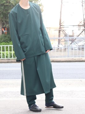 「凸&凹（デコアンドボコ）のアイテム」を使った、モーニングSONさん（メンズ・168cm）の秋コーディネート