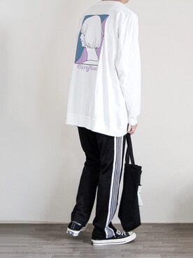 「MONO-MART（モノマート）のシルケットライク天竺 オーバーサイズイラストプリントL/Sカットソー/バックプリント（Tシャツ/カットソー）」を使った、ゆーきさん（メンズ・174cm）の秋コーディネート