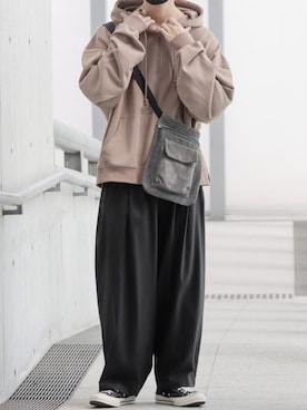 「INTER FACTORY（インターファクトリー）のアイテム（パーカー）」を使った、ゆーきさん（メンズ・174cm）の春コーディネート