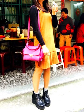 「Lulus（-）のアイテム（ワンピース/ドレス）」を使った、方方さん（レディース・160cm）の冬コーディネート