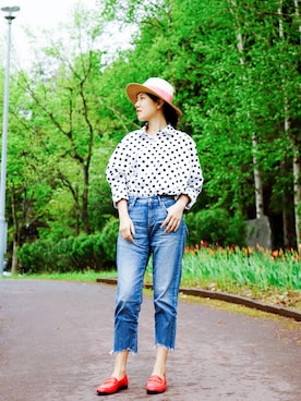 「H&M（エイチ・アンド・エム）のアイテム（サンバイザー）」を使った、丝摩木易さん（レディース・157cm）の春コーディネート