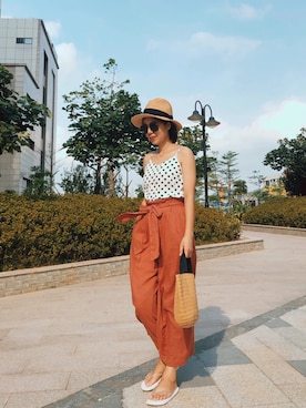 「H&M（エイチ・アンド・エム）のアイテム（サンバイザー）」を使った、丝摩木易さん（レディース・157cm）の春コーディネート