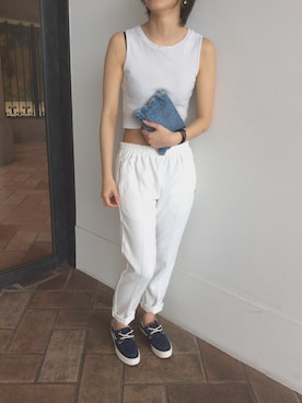 「アイテム（スリッポン、ブルー系）」を使った、hamiさん（レディース・159cm）の春コーディネート