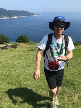 「サングラススタイル」｜「アイテム（アナログ腕時計）」を使った、くまきちさん（メンズ・167cm）の秋コーディネート