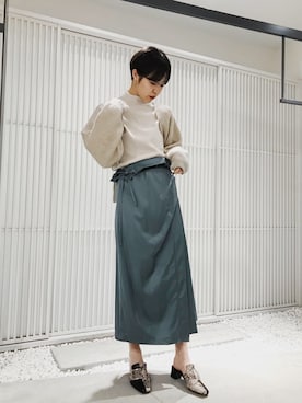 「UNITED TOKYO（ユナイテッドトウキョウ）のボリュームスリーブニット（ニット/セーター）」を使った、Risako Iidaさん（レディース・169cm）の秋コーディネート